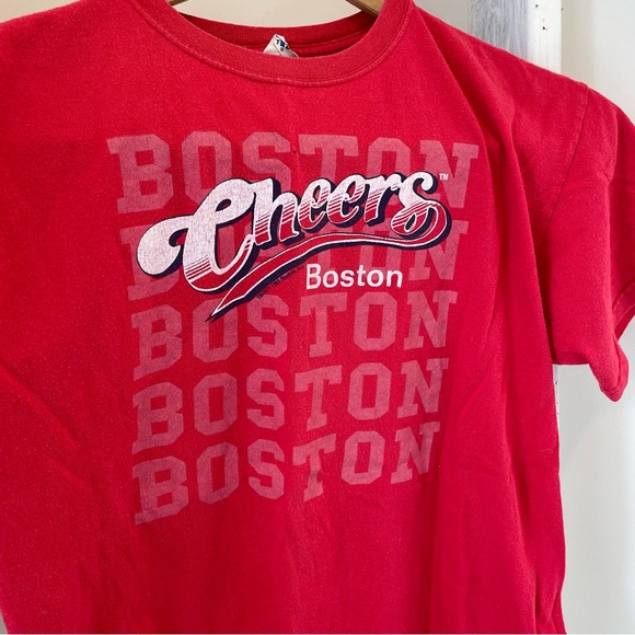 Cheers Boston t-shirt - Picture 2 of 7